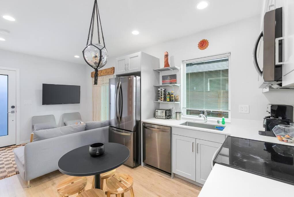 The Sweetest Suite - 91 Walkscore! Seattle Exterior foto